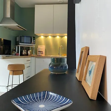 Apartment Centre